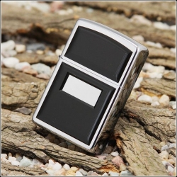 Zippo Black Ultralite®