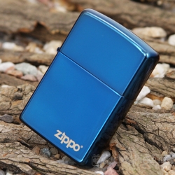 Zippo Sapphire™ w/Zippo® Logo