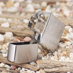 Zippo Armor Brushed Chrome