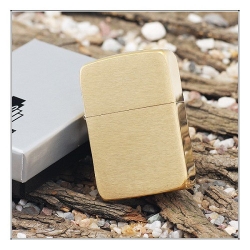 Zippo 1941 Replica Brushed Brass