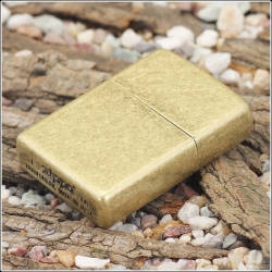 Zippo Antique Brass